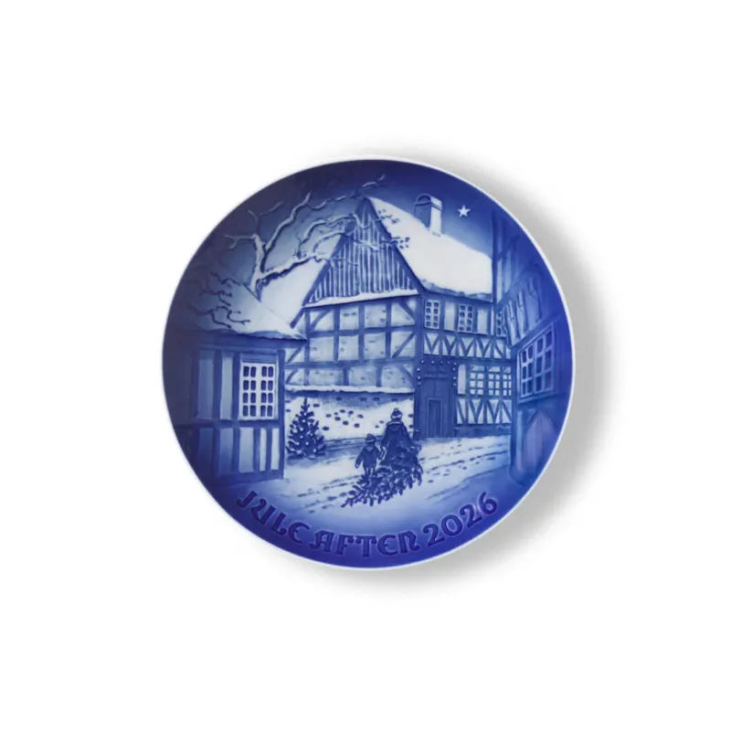 Bing & Grøndahl Weihnachtsplatte 2026, Den Gamle By i Århus, 18 cm von Royal Copenhagen