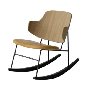 The Penguin Rocking Chair, Eg natur/Dakar Leder von Audo Copenhagen