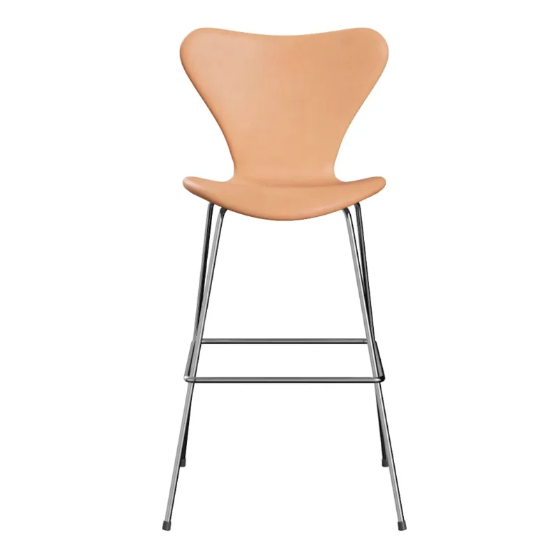 Fritz Hansen - 3197 hoher Barhocker, vollgepolstert in Naturleder