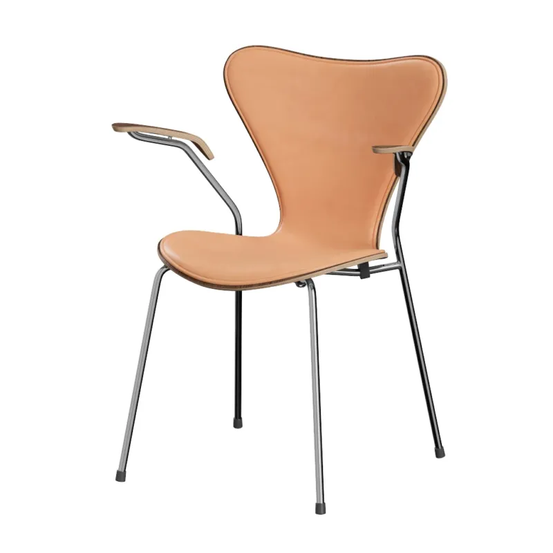 Fritz Hansen - 3207 Stuhl mit Armlehnen, Naturfurnier und Vorderseite gepolstert in Naturleder