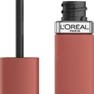 L'Oréal Paris Infaillible Matte Resistance lippenstift Nude – Langhoudende Vloeibare Lipstick met een matte finish Verrijkt met Hyaluronzuur - Vegan - 635 Worth It Medium - 5ml