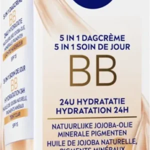 NIVEA 5 in 1 BB Cream Light SPF 15 - 50 ml - Dagcrème- Verpakking beschadigd