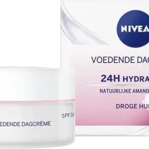 NIVEA Essentials Voedende Dagcrème Droge huid SPF30 - 50ml - Verpakking beschadigd