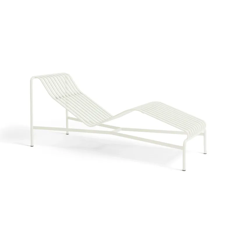 Palissade Chaise Longue, cremeweiß von HAY