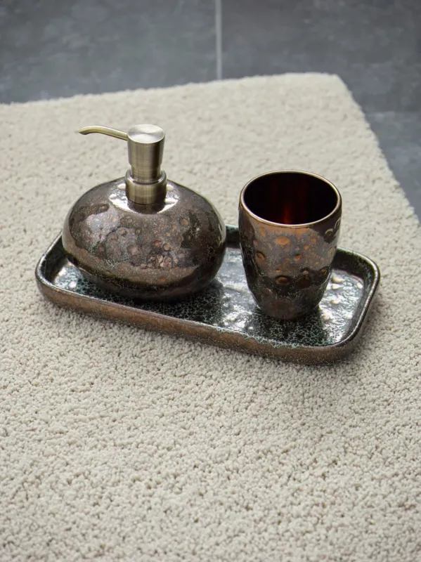 Aquanova Loa linen - Ugo accessoires Bronze - www.baht-living.com