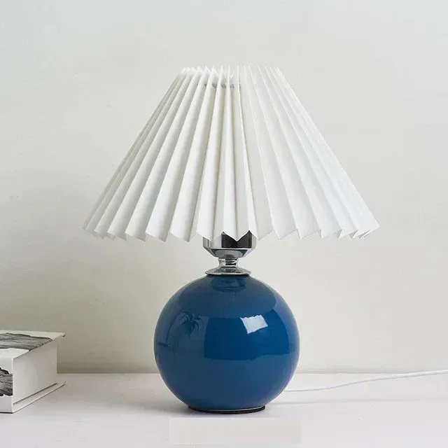 Vintage Table Lamp Pleated Cream Shade with Ceramic Base - Product detail 4