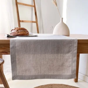 Tischläufer aus beigem Leinen mit Hohlsaum - Linen Notes