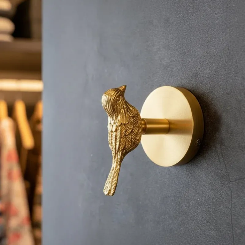 Messing Tierkopf Wandhaken – dekorativer Kleiderhaken mit Goldfinish