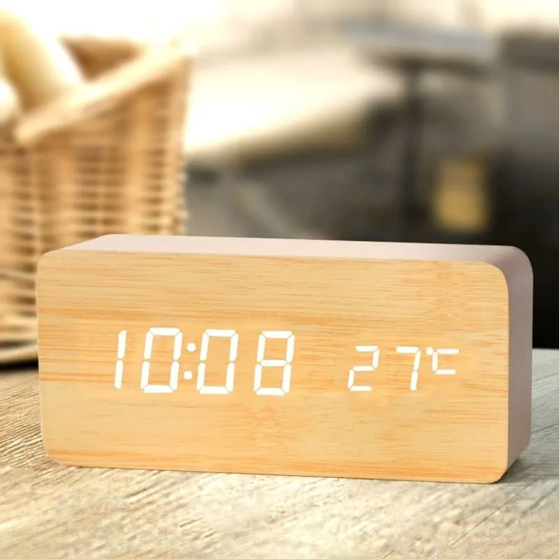 LED Wecker Digital mit Holzoptik – Temperaturanzeige & 3 Alarme