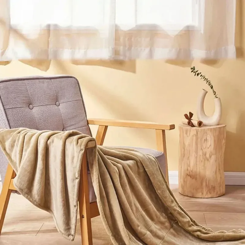 USB Heated Blanket Portable 3-Setting Warming Throw - Product example