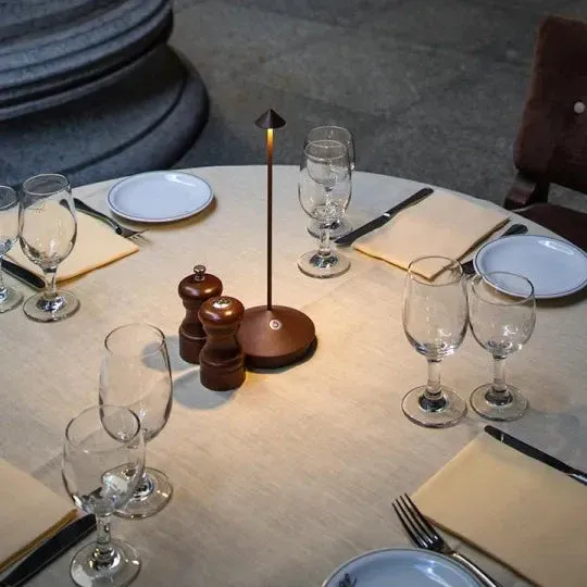 Modern LED Floor Lamp Wireless Dimmable Design - Detailed view