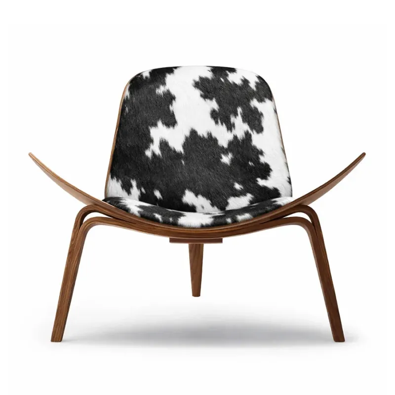 CH07 Shell Chair, Walnuss Öl/Koskind, Schwarz von Hans J. Wegner