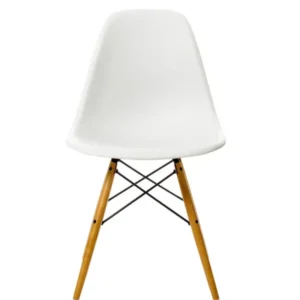 Eames Plastic Side Chair DSW, Ahorn von Vitra
