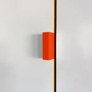griffleiste 03 / handle 03 neon rot