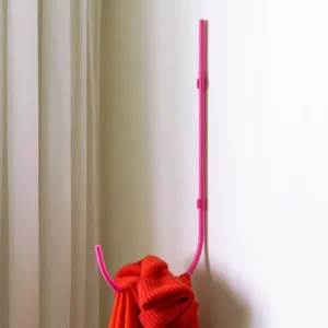 großer wandhaken / hanger arch neon pink