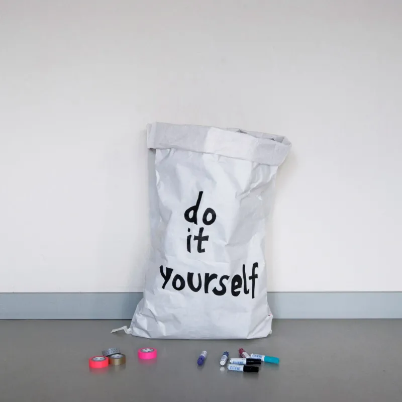 papiersack zum selber bemalen / paper bag DIY weiß