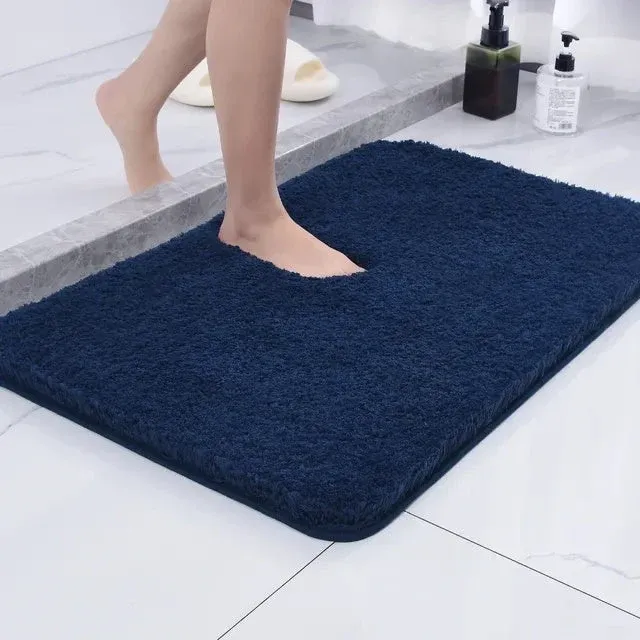 Flauschige Badematte rutschfest – saugstark und waschbar